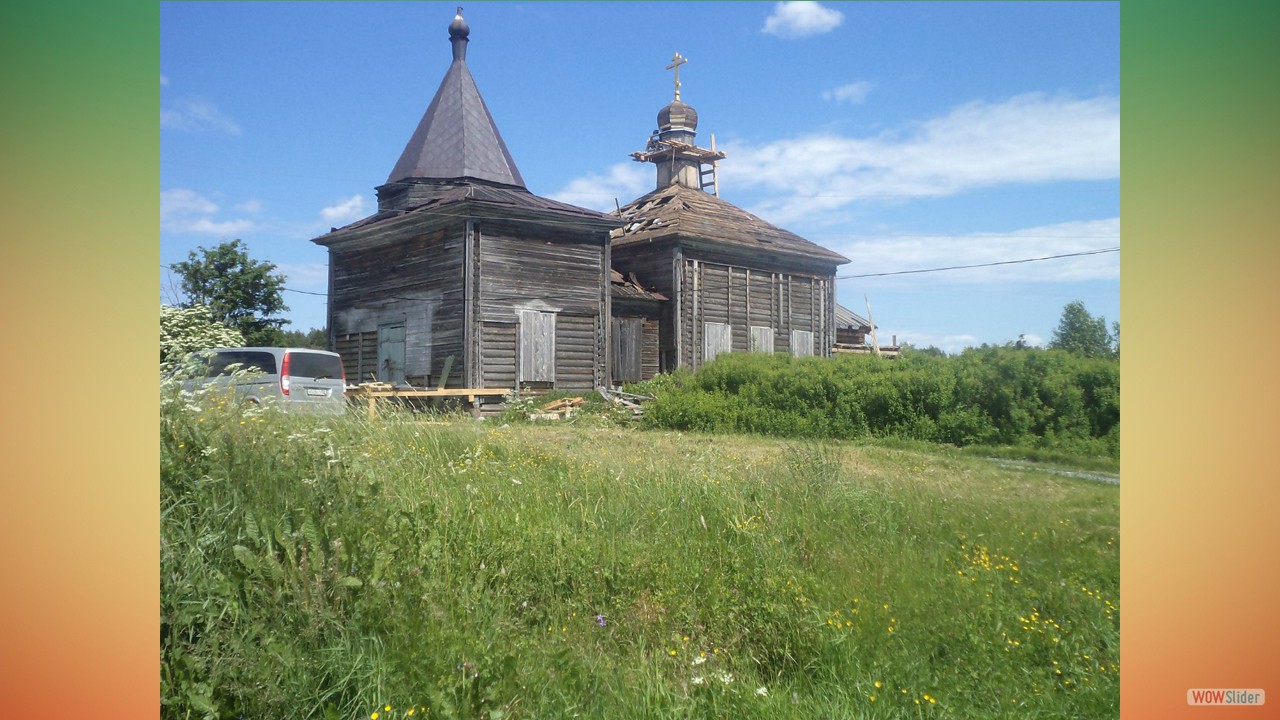 В 1873 году в д. Красный Бор построена деревянная церковь Святого апостола Фомы. Церковь находится в плачевном состоянии и сейчас активно реставрируется. В 1873 году в д. Красный Бор построена деревянная церковь Святого апостола Фомы. Церковь находится в плачевном состоянии и сейчас активно реставрируется.